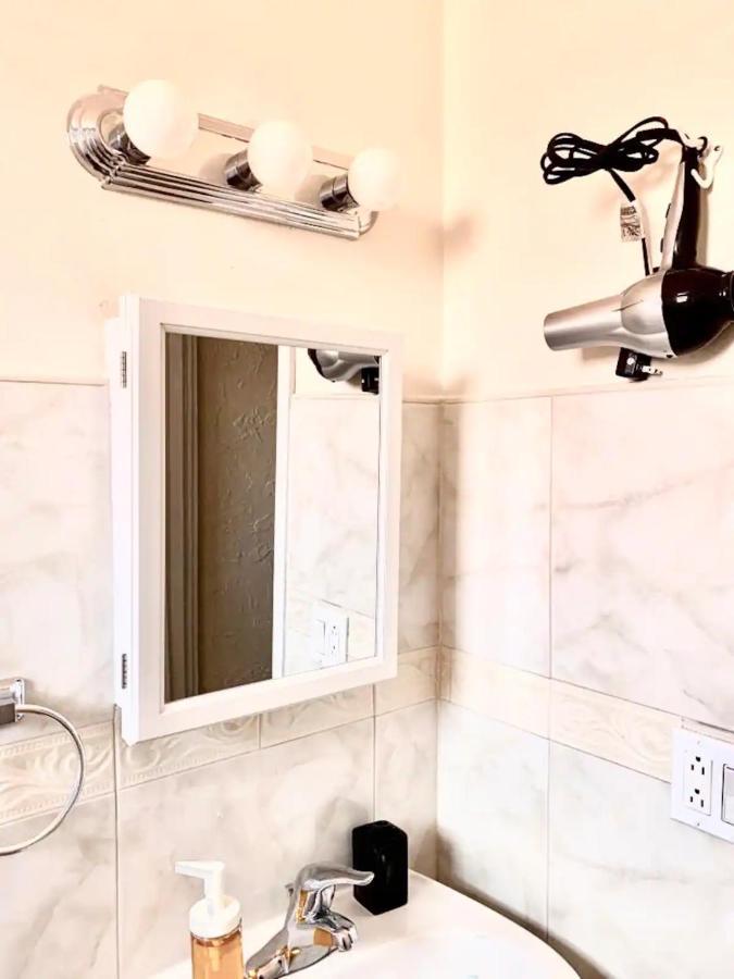 Cozy Private Room, Near The Airport - Free Parking - 02 Homestay Miami